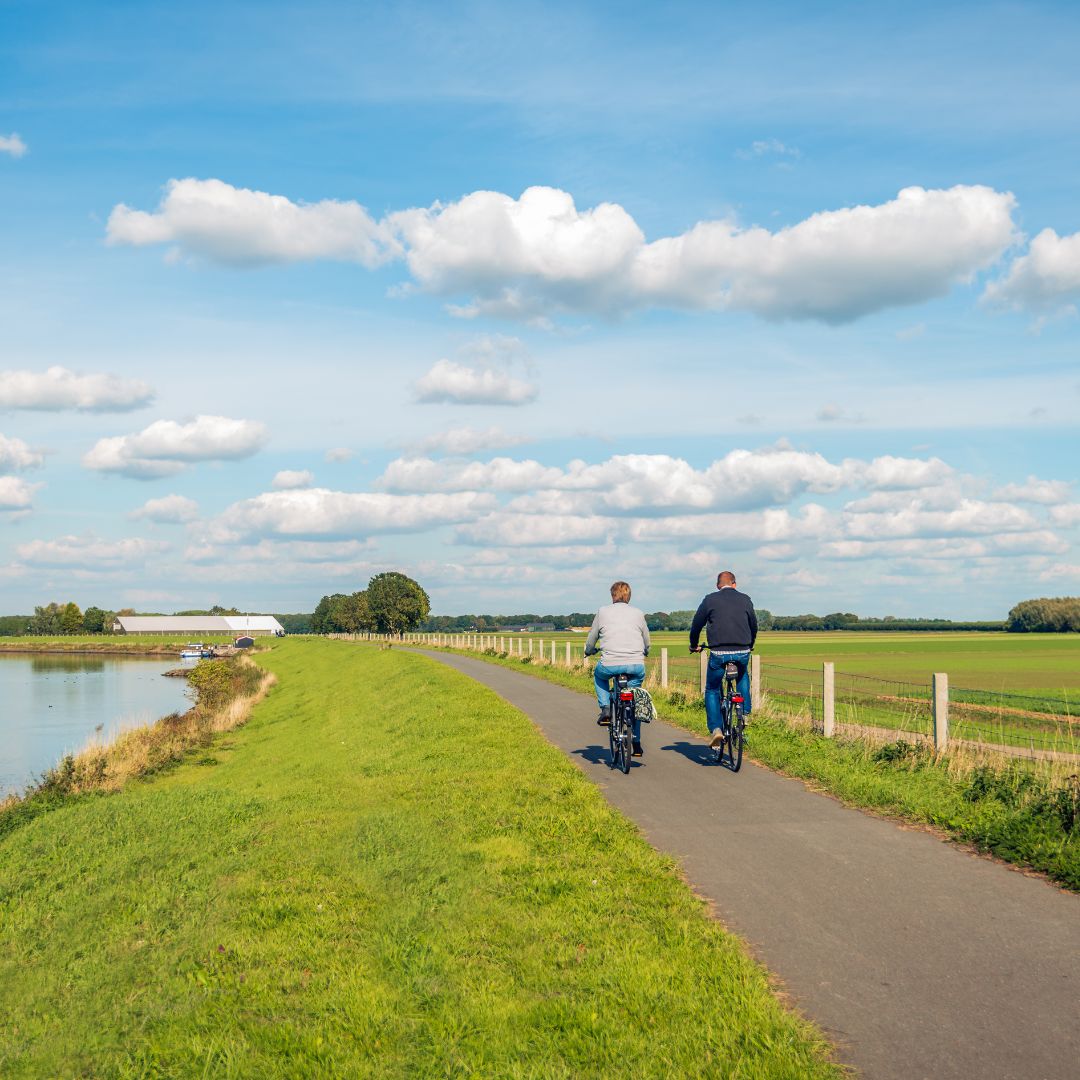 Fietsen langs water