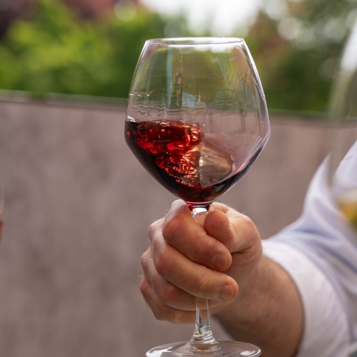 Luxe wijnproeverij van Wijnkoperij De Kasteelhoeve bij jou thuis