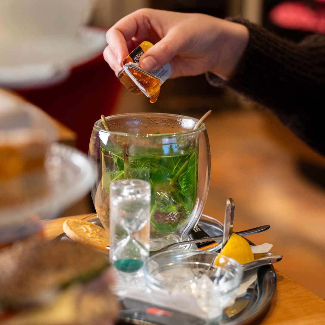 thee bij bakkerij Voncken