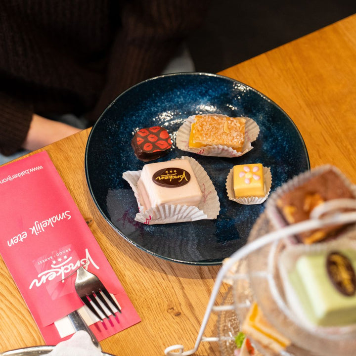 gebakjes en bonbons Voncken