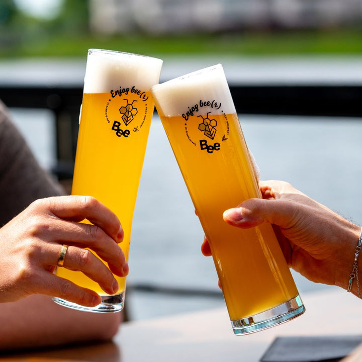 proosten met bier