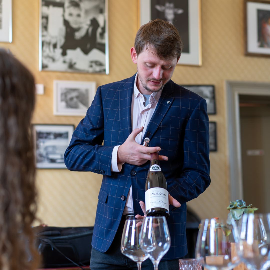 sommelier Restaurant Café Modern in Teuven