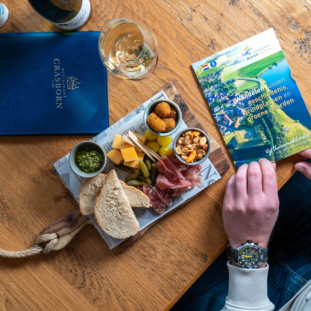 Borrelplank bij restaurant Crasborn in Thorn