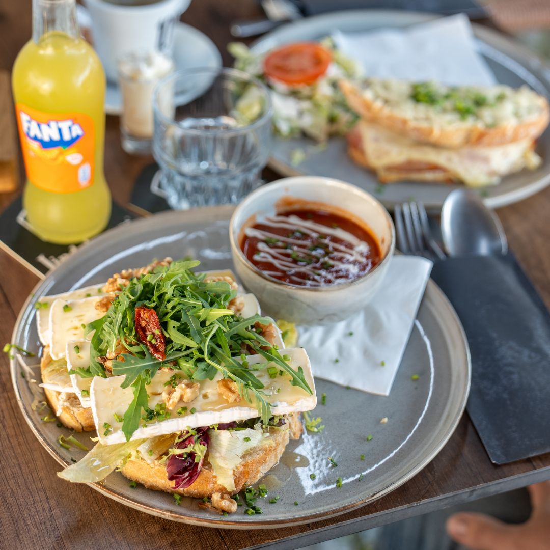 Lunch bij De Kompenie in Neer