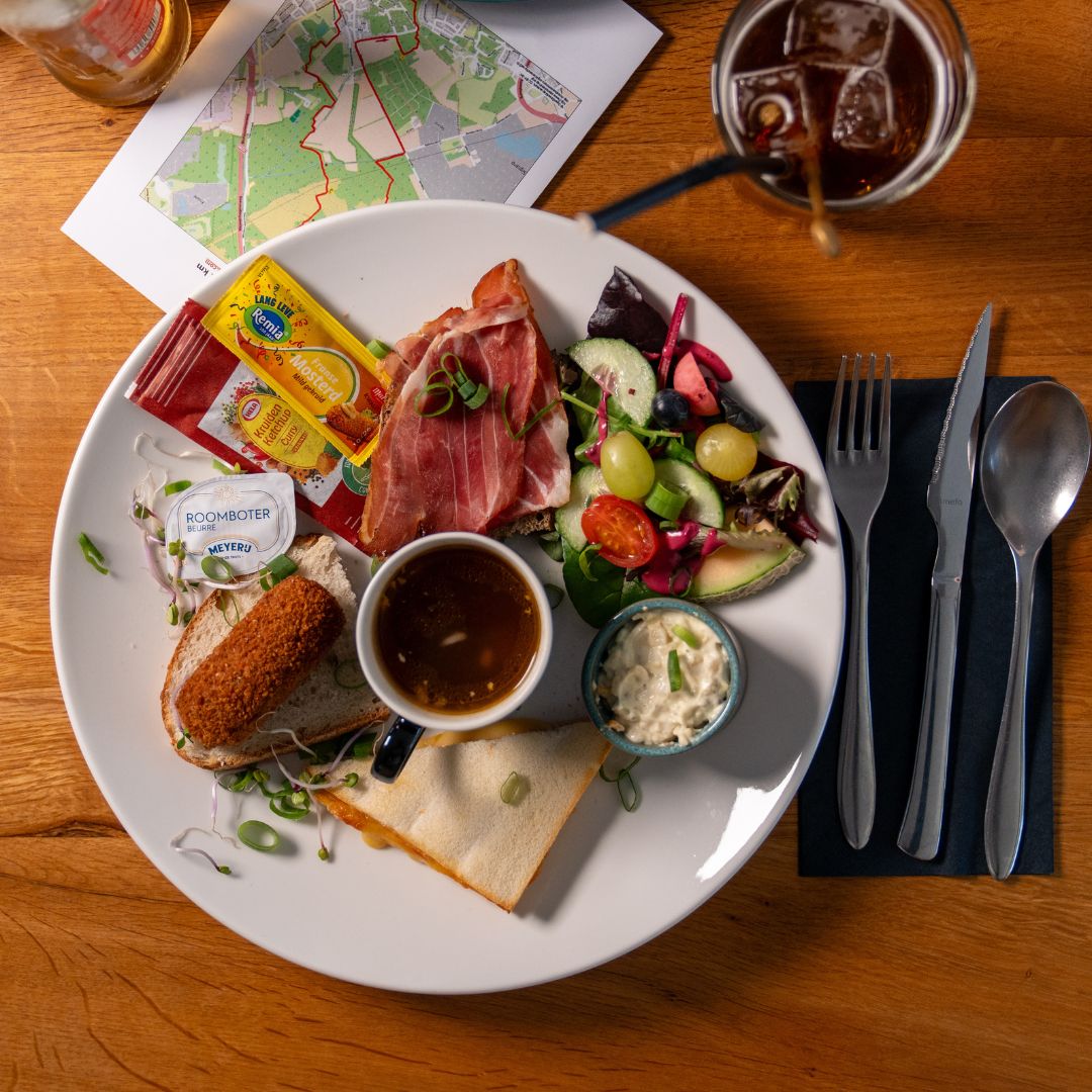 Lunch bij 't Hert va Woabich