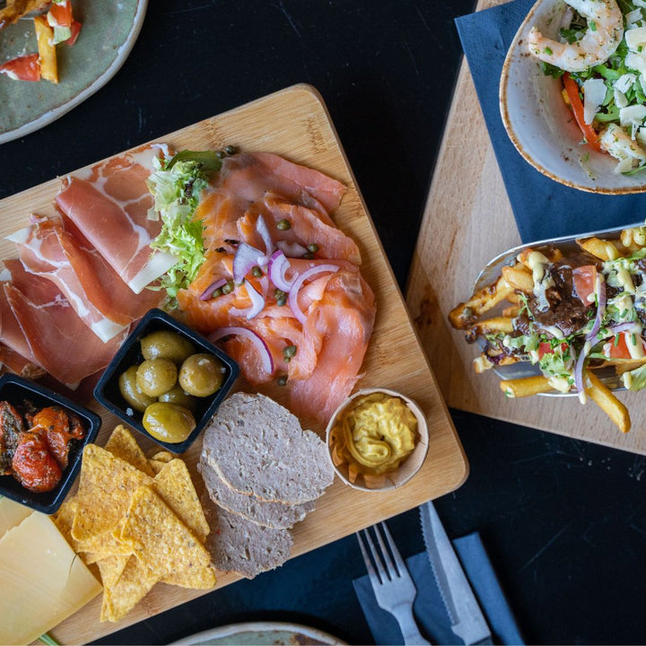 Borrelplank bij Brasserie HeerluX