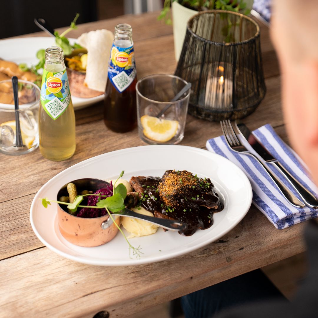 Diner bij A gen Kirk in Wahlwiller