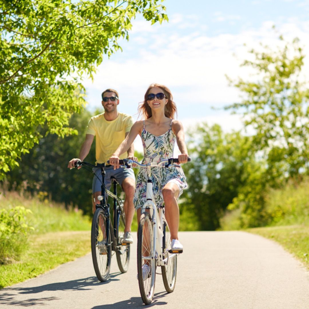 fietsend koppel 