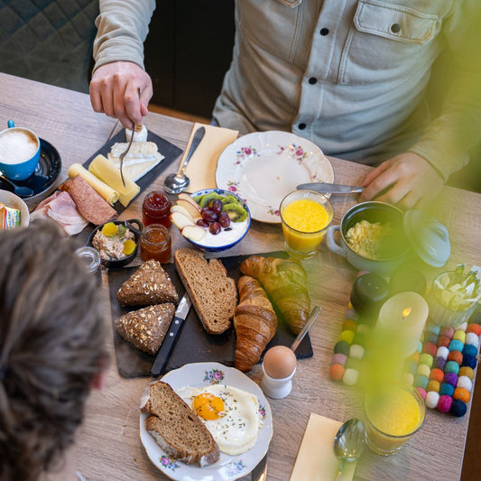 Luxe ontbijt bij Auberge A gen Kirk in Vijlen