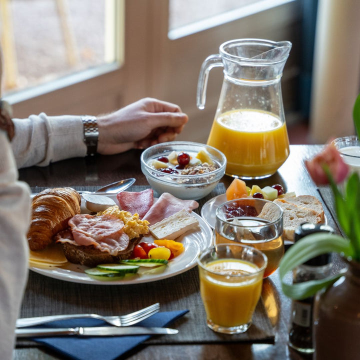 Ontbijtbuffet Hotel De Abdij van Horn