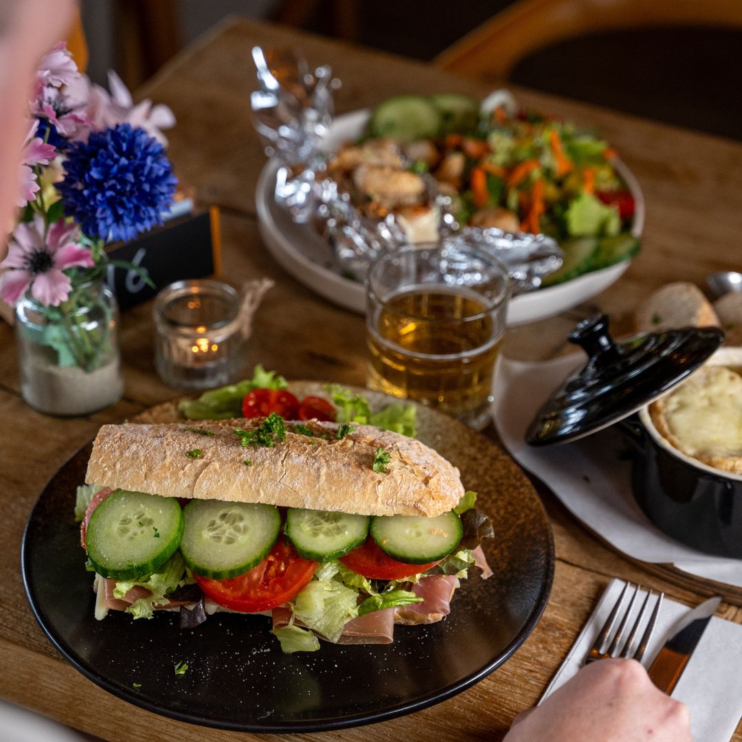 Lunch bij Amici Beach 