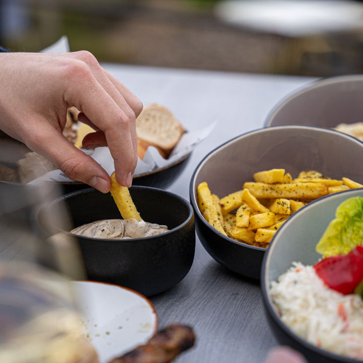 frietje dippen in mayo