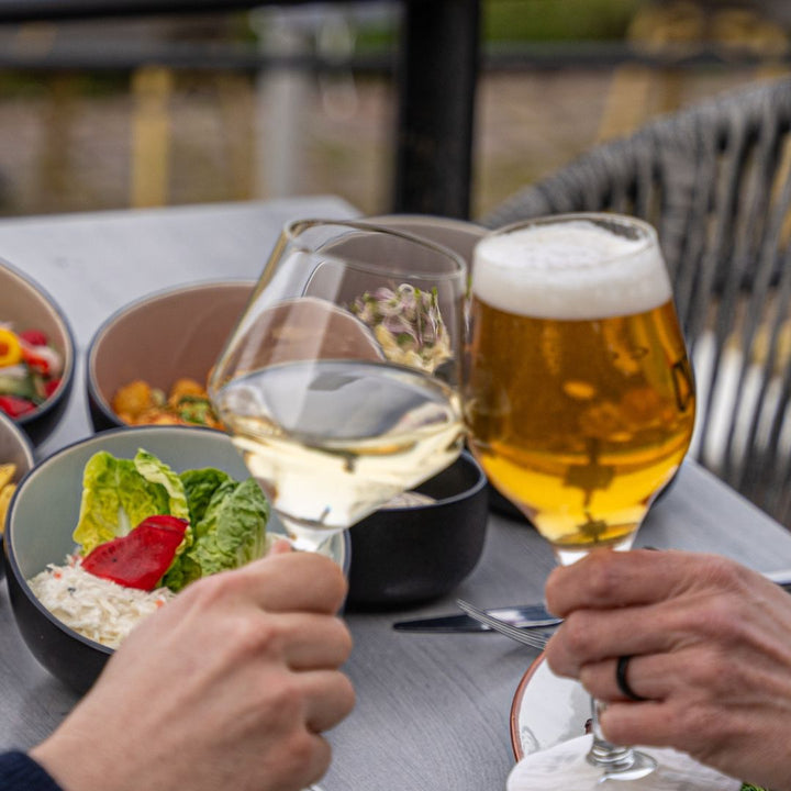 proosten bij Brasserie Nieuw Ehrenstein