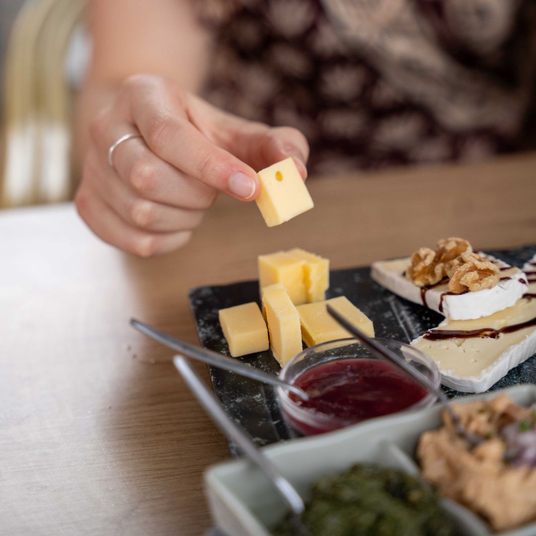 Borrelplank bij Café Quanten in Mheer