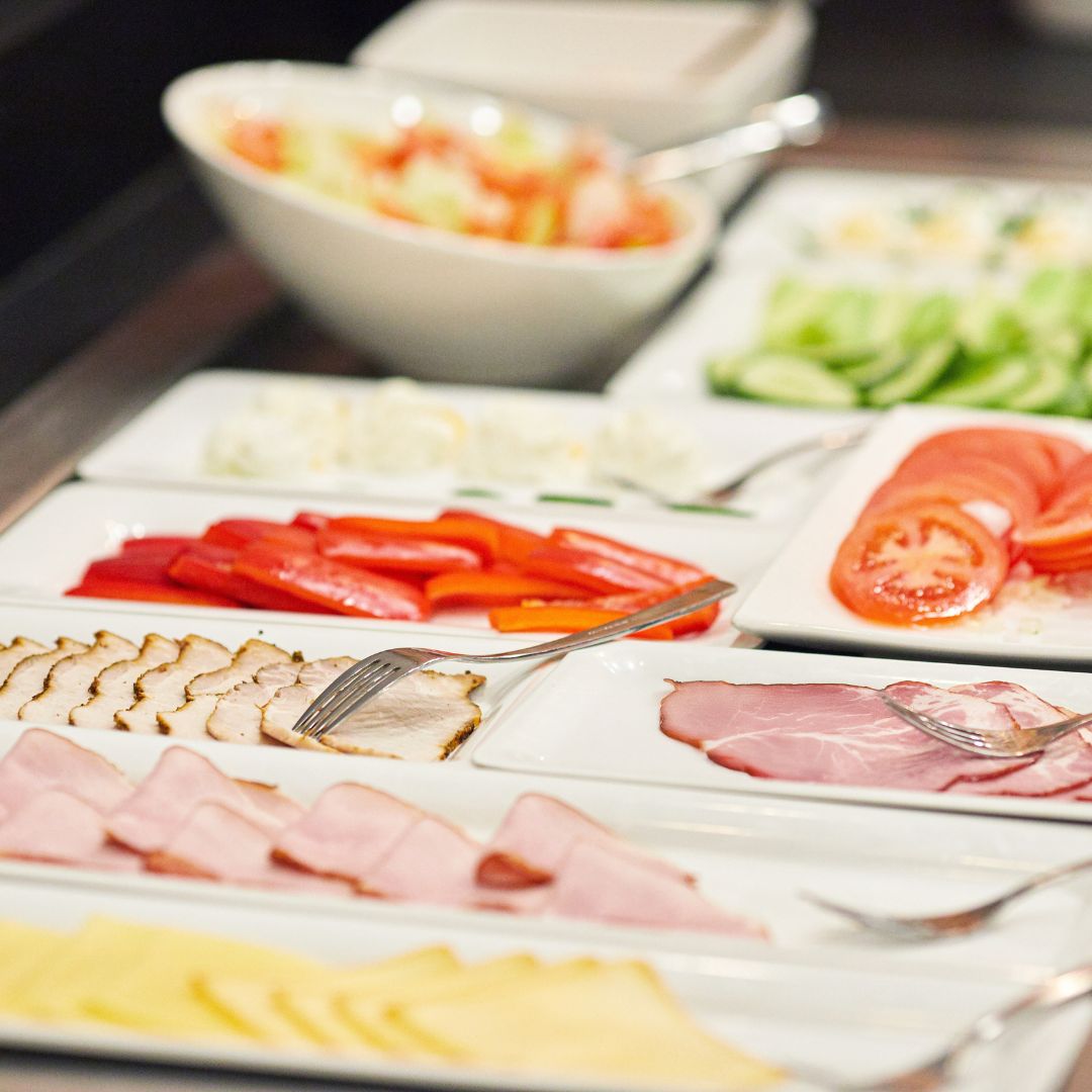 vleeswaren op Ontbijtbuffet