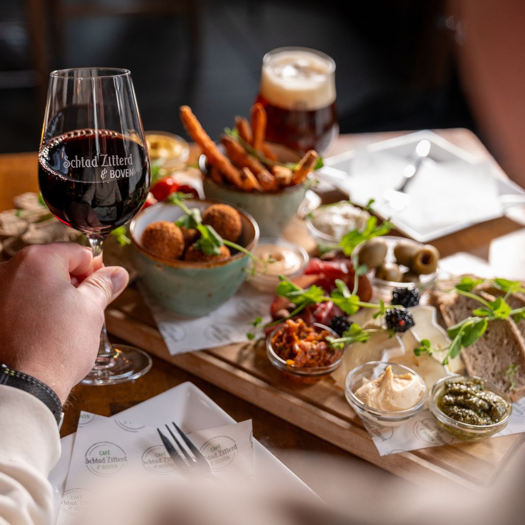 Wijn en Borrelplank bij Schtad Zitterd in Sittard