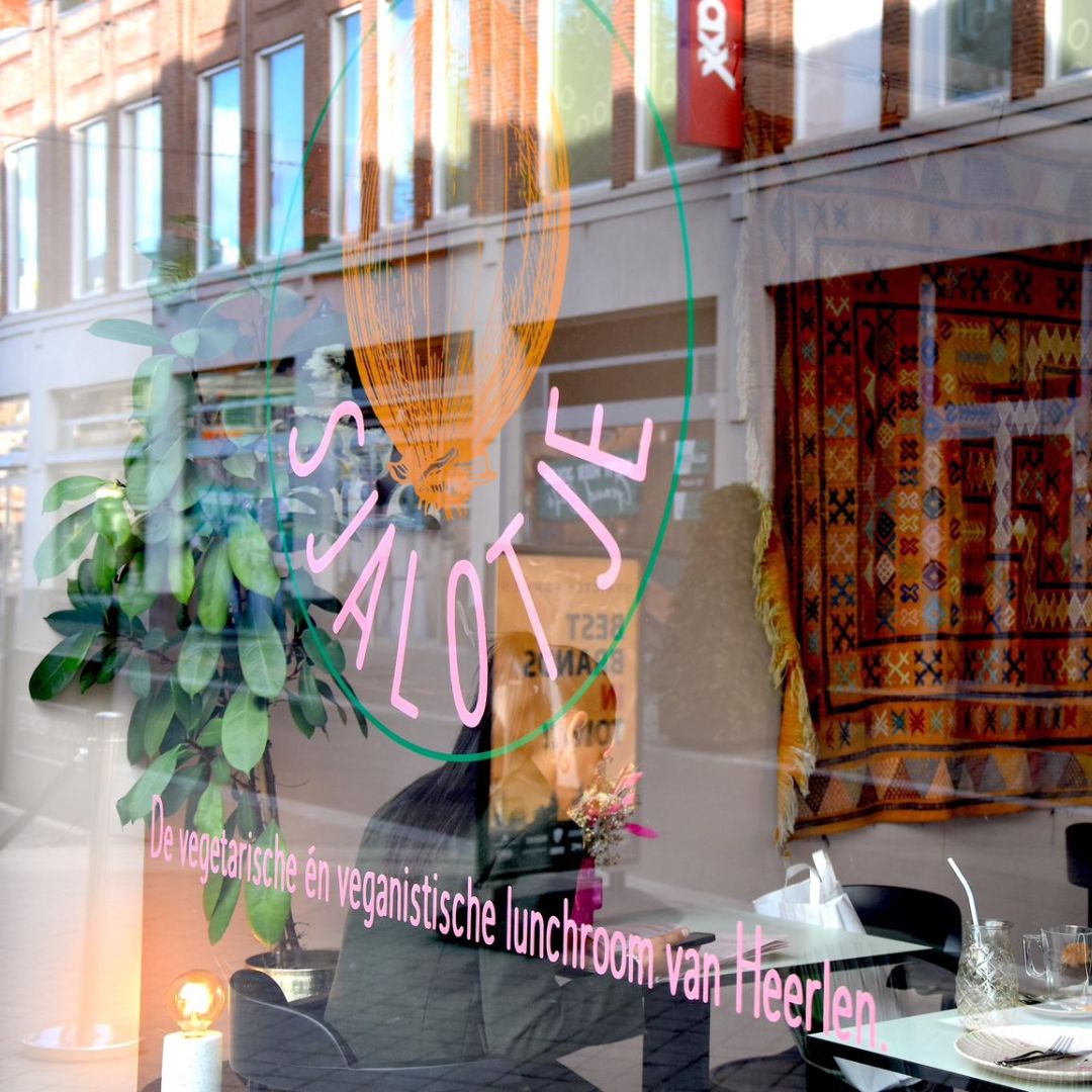 Ontbijtplank bij Lunchroom Sjalotje in Heerlen