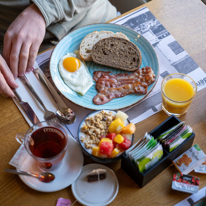 Luxe ontbijtbuffet bij Gasterij Berg en Dal in Slenaken