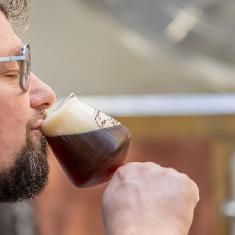 Bierproeverij van Brouwerij Rolduc tijdens Stadspark Lounge Kerkrade