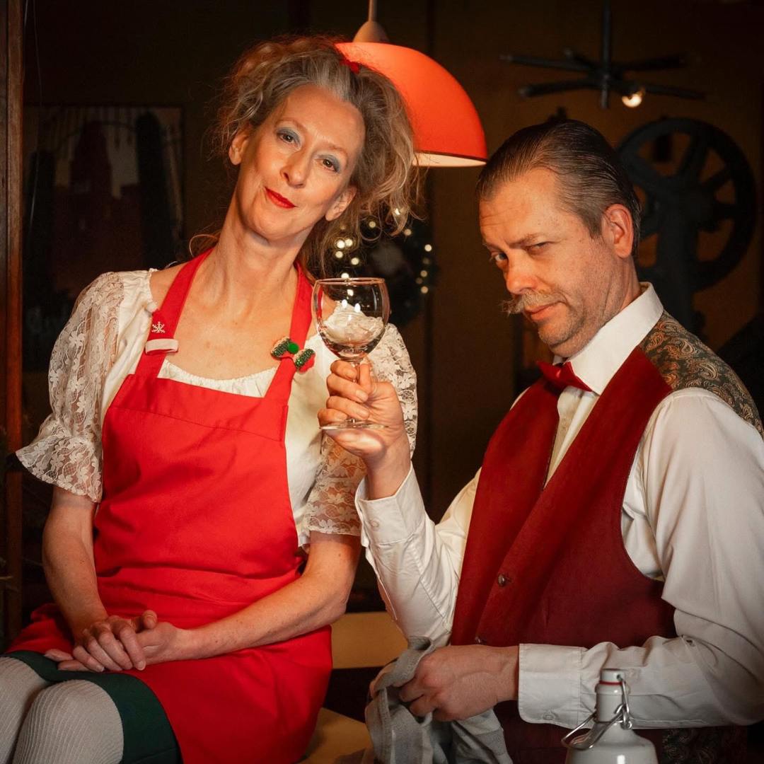 Kersttheater 'De Laatste Herberg III' in het Mystery House van Valkenburg