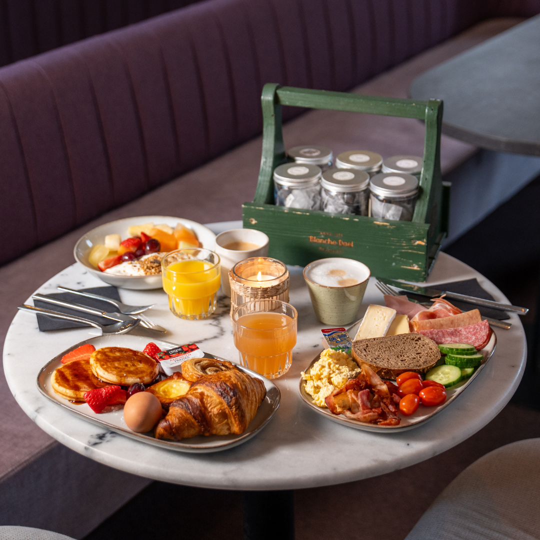 Luxe ontbijtbuffet bij Watersley in Sittard
