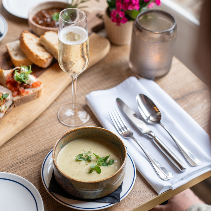 Luxe lunchproeverij bij Kasteel Oost in Valkenburg