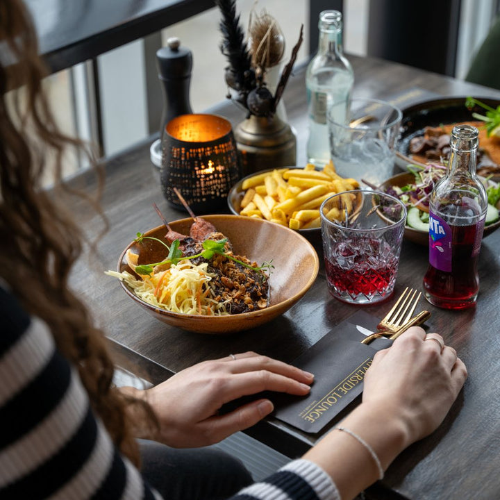 Diner bij Riverside Lounge in Maastricht