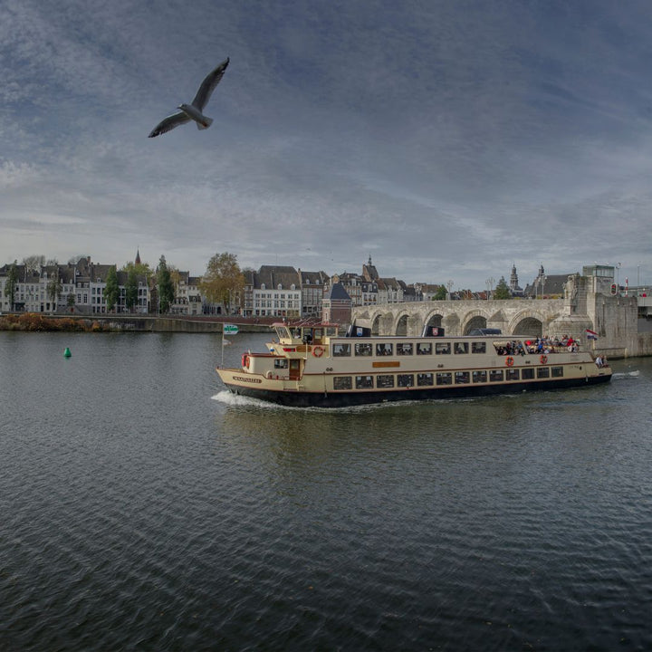 Rondvaart op de Maas inclusief diner in Maastricht