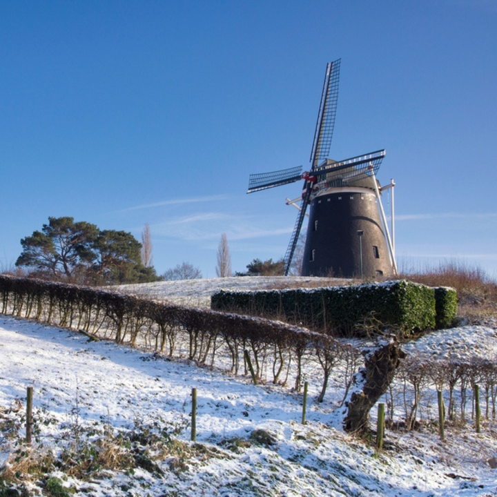 ubachsberg windmolen sneeuw
